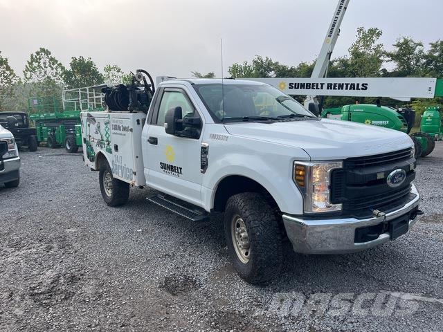 Ford F-250 Комунальні автомобілі / автомобілі загального призначення