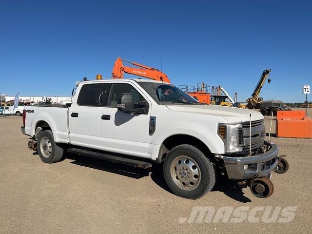 Ford F-250 Пікапи / Бічне розвантаження