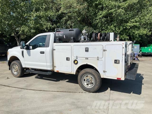 Ford F-250 Комунальні автомобілі / автомобілі загального призначення