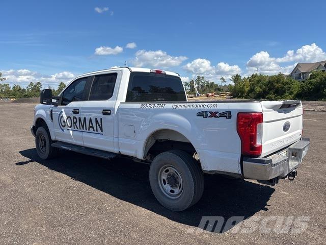 Ford F-250 Пікапи / Бічне розвантаження