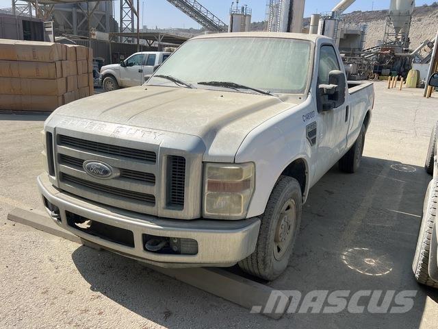Ford F-250 Пікапи / Бічне розвантаження