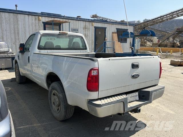 Ford F-250 Пікапи / Бічне розвантаження