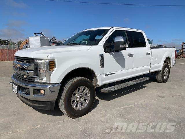 Ford F-250 Пікапи / Бічне розвантаження