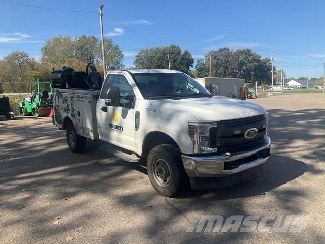 Ford F-250 Комунальні автомобілі / автомобілі загального призначення