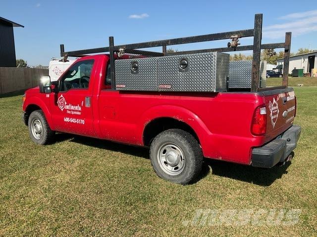 Ford F-250 Пікапи / Бічне розвантаження