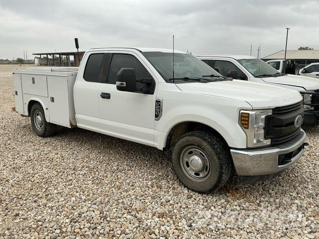 Ford F-250 Пікапи / Бічне розвантаження