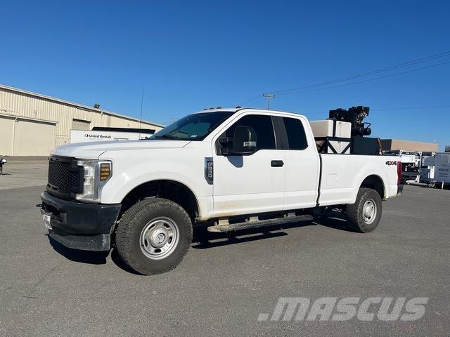 Ford F-250 Пікапи / Бічне розвантаження