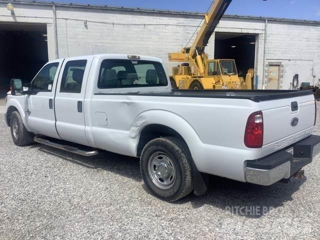 Ford F-250 4x4 Інше