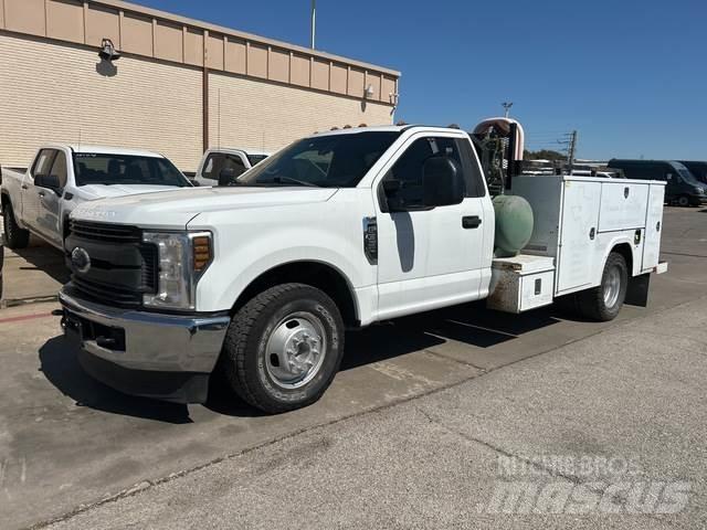Ford F-350 Пікапи / Бічне розвантаження