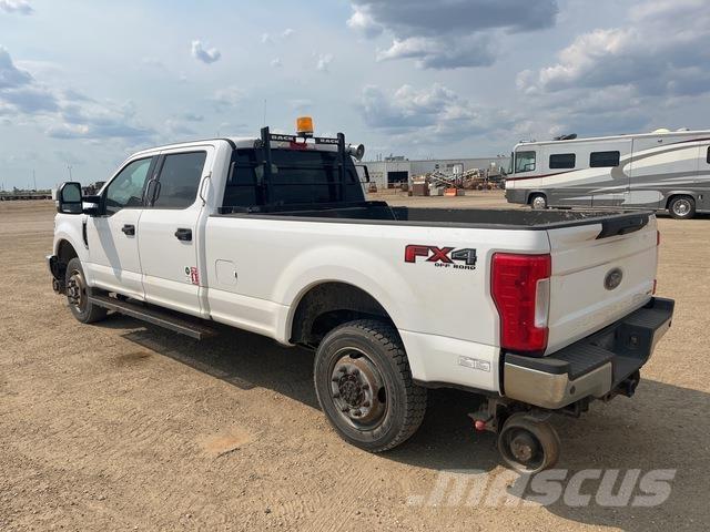 Ford F-350 Пікапи / Бічне розвантаження