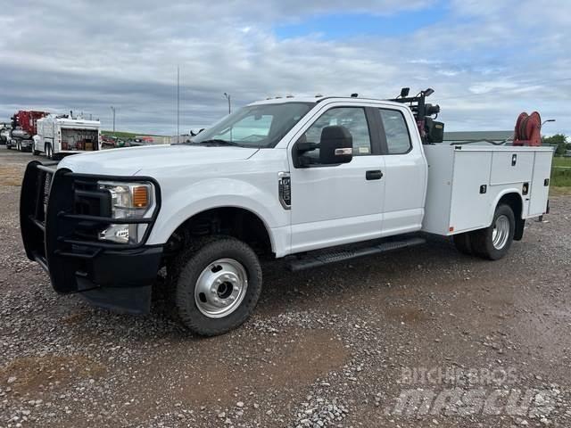 Ford F-350 Комунальні автомобілі / автомобілі загального призначення