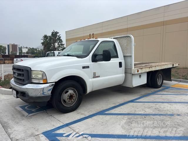 Ford F-350 Вантажівки-платформи/бокове розвантаження