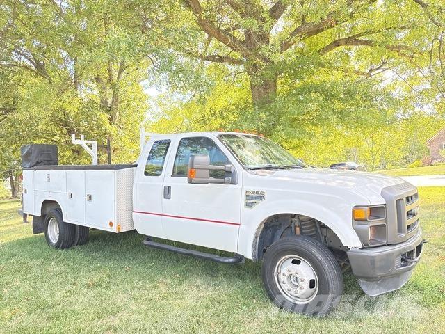 Ford F-350 Комунальні автомобілі / автомобілі загального призначення