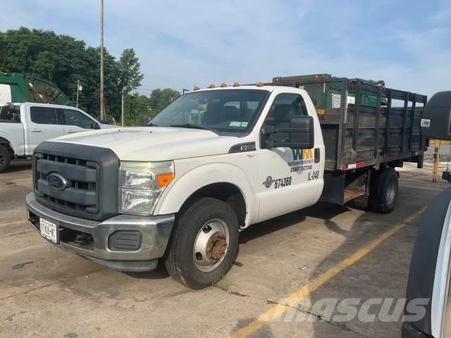 Ford F-350 Вантажівки-платформи/бокове розвантаження