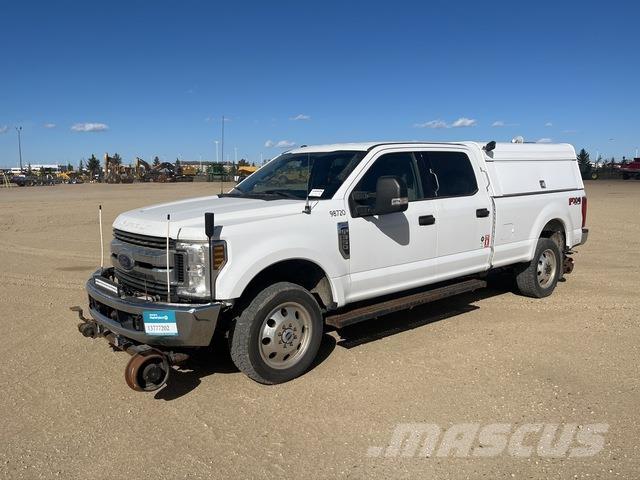 Ford F-350 Пікапи / Бічне розвантаження
