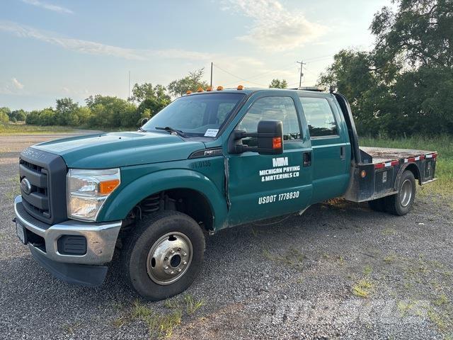 Ford F-350 Вантажівки-платформи/бокове розвантаження