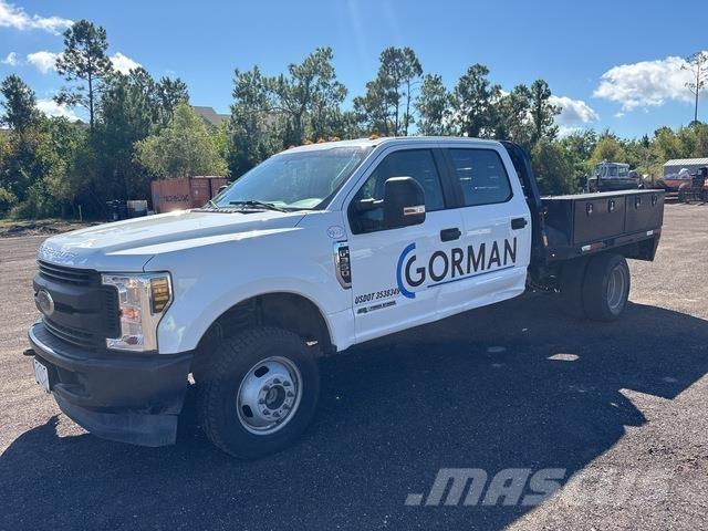 Ford F-350 Вантажівки-платформи/бокове розвантаження