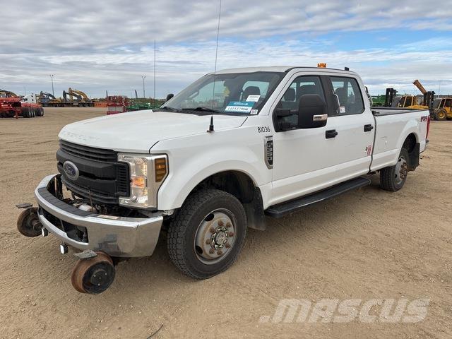 Ford F-350 Пікапи / Бічне розвантаження