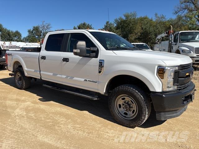 Ford F-350 Пікапи / Бічне розвантаження