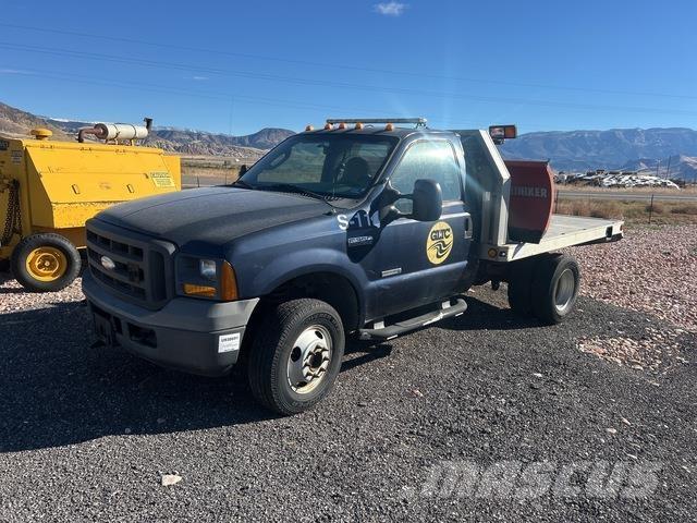 Ford F-350 Вантажівки-платформи/бокове розвантаження