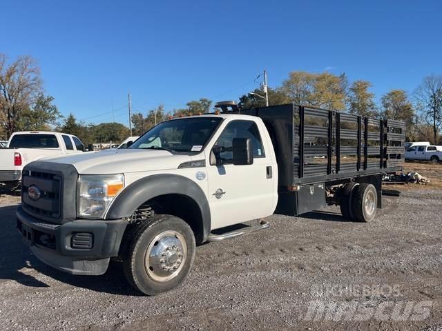 Ford F-450 Вантажівки-платформи/бокове розвантаження