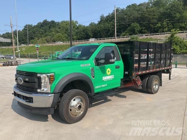 Ford F-450 Вантажівки-платформи/бокове розвантаження