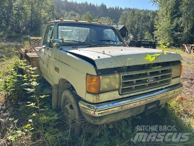 Ford F-450 Вантажівки-платформи/бокове розвантаження