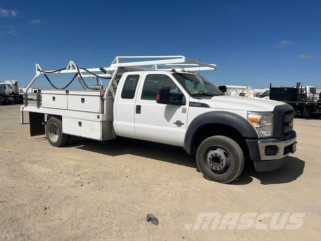 Ford F-450 Вантажівки-платформи/бокове розвантаження