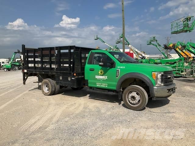 Ford F-450 Вантажівки-платформи/бокове розвантаження