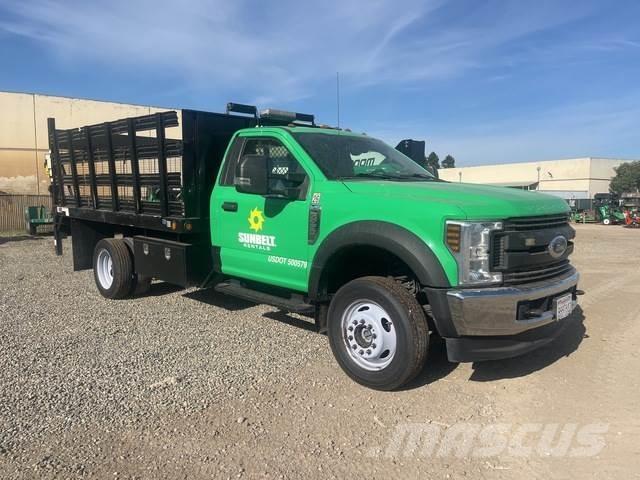 Ford F-450 Вантажівки-платформи/бокове розвантаження