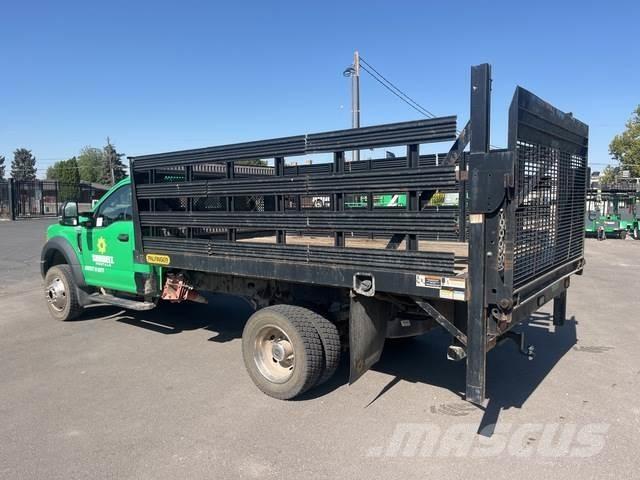 Ford F-450 Вантажівки-платформи/бокове розвантаження