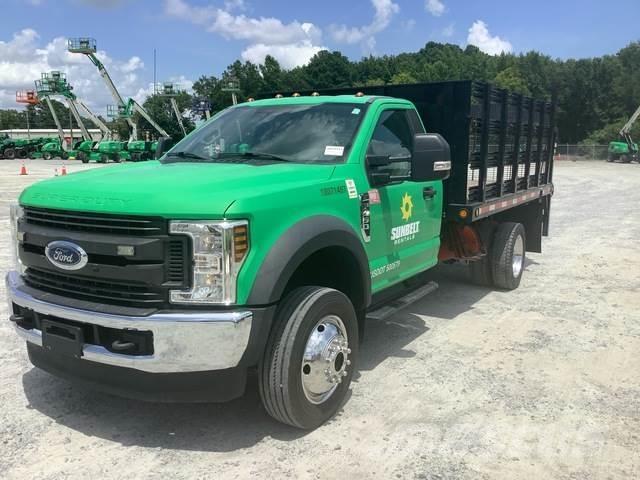 Ford F-450 Вантажівки-платформи/бокове розвантаження