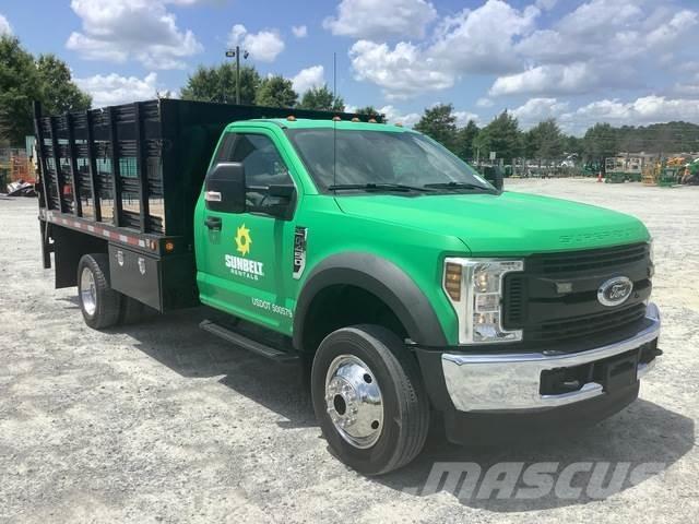 Ford F-450 Вантажівки-платформи/бокове розвантаження