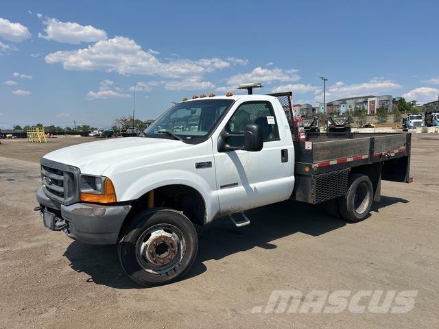 Ford F-450 Вантажівки-платформи/бокове розвантаження