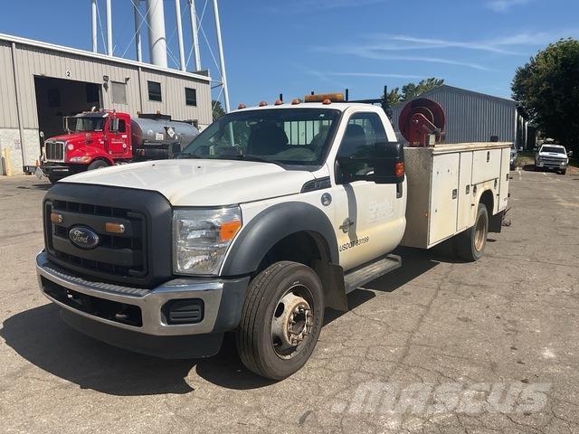 Ford F-450 Комунальні автомобілі / автомобілі загального призначення