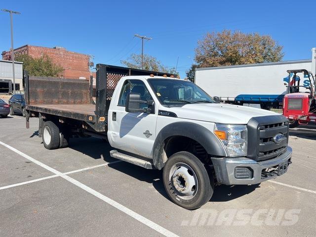 Ford F-450 Вантажівки-платформи/бокове розвантаження