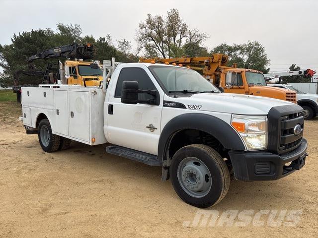 Ford F-450 Пікапи / Бічне розвантаження