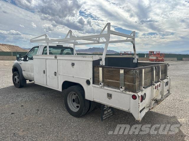 Ford F-450 Пікапи / Бічне розвантаження