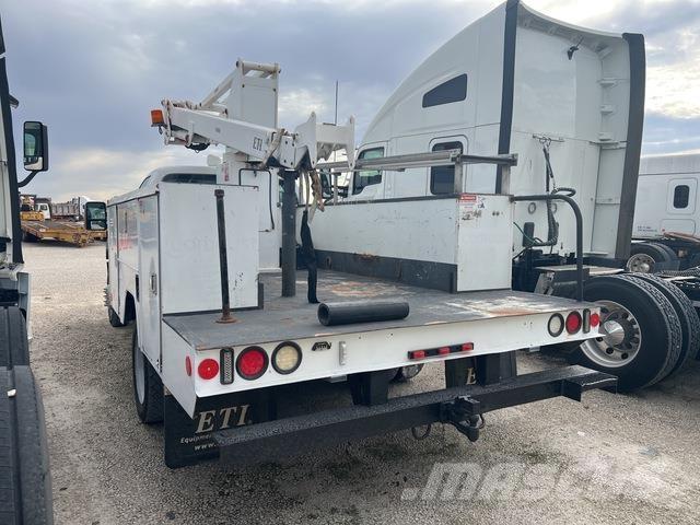 Ford F-450 Автовишки на базі вантажівки