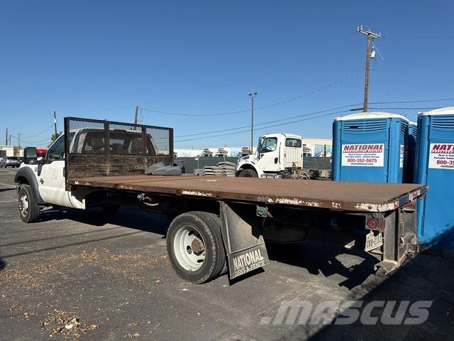 Ford F-450 Вантажівки-платформи/бокове розвантаження