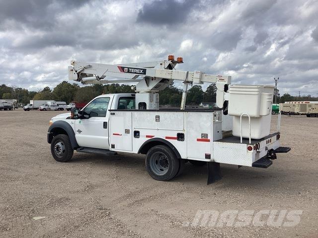 Ford F-550 Автовишки на базі вантажівки
