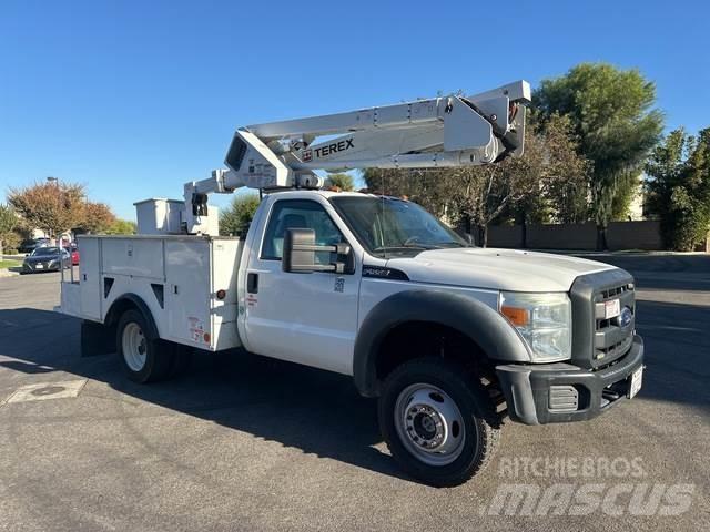 Ford F-550 Автовишки на базі вантажівки
