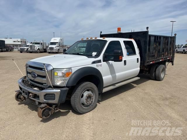 Ford F-550 Вантажівки-платформи/бокове розвантаження