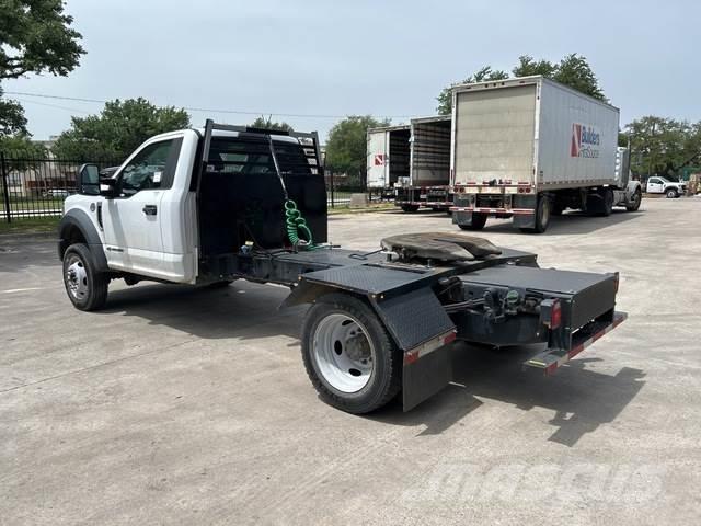 Ford F-550 Зчленовані самоскиди