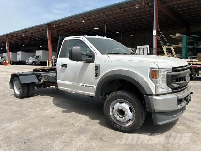 Ford F-550 Зчленовані самоскиди