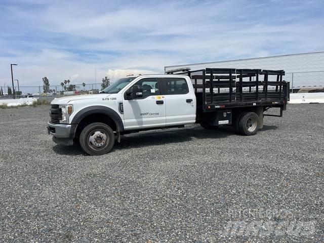 Ford F-550 Вантажівки-платформи/бокове розвантаження