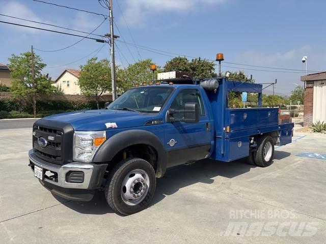 Ford F-550 Пікапи / Бічне розвантаження