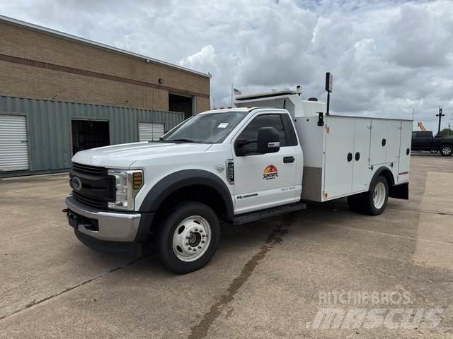 Ford F-550 Комунальні автомобілі / автомобілі загального призначення