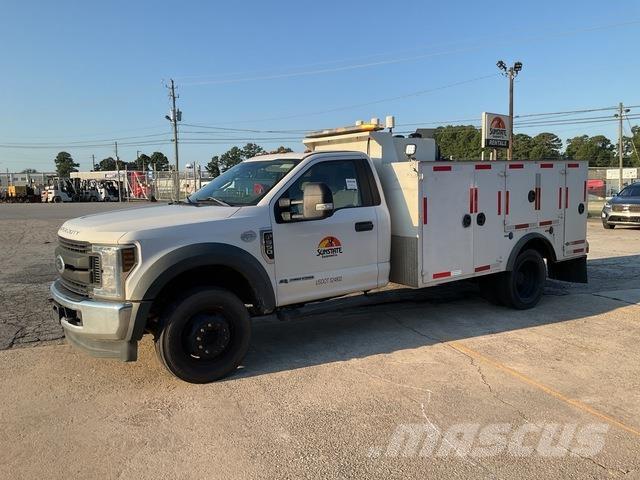 Ford F-550 Комунальні автомобілі / автомобілі загального призначення