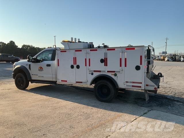 Ford F-550 Комунальні автомобілі / автомобілі загального призначення